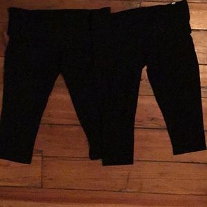 2 pairs Crop Yoga Leggings! Size Medium